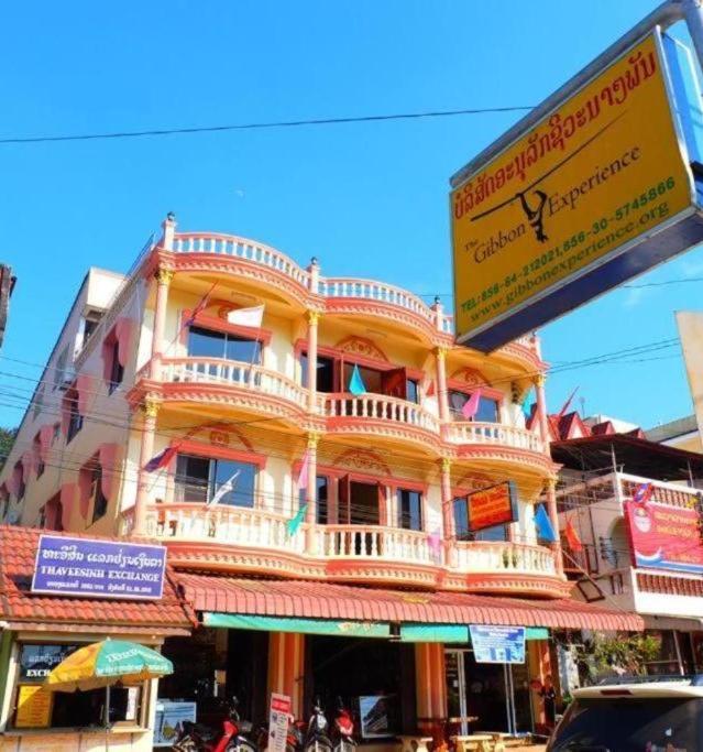 Thaveesinh Hotel Ban Houayxay Exterior foto