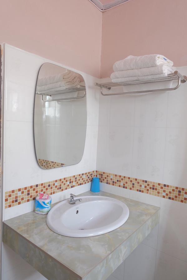 Thaveesinh Hotel Ban Houayxay Exterior foto